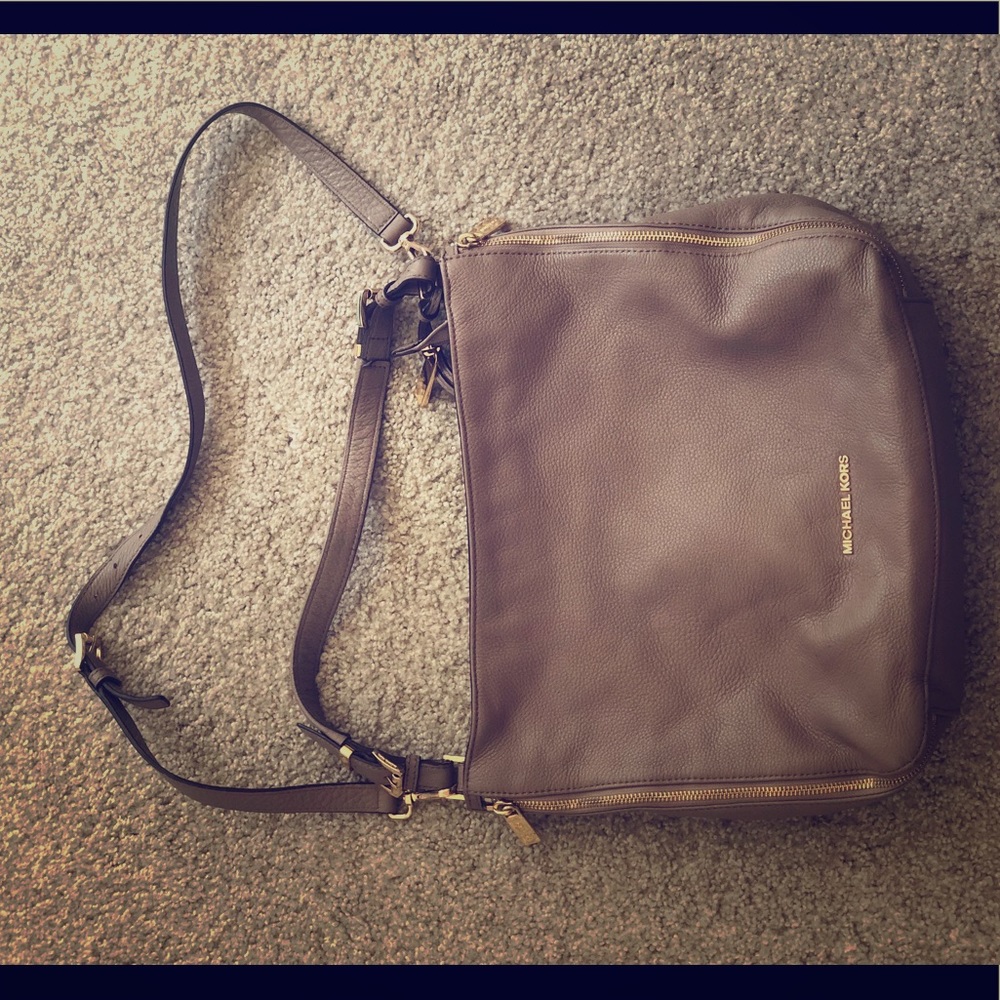 Micheal Kors Purse